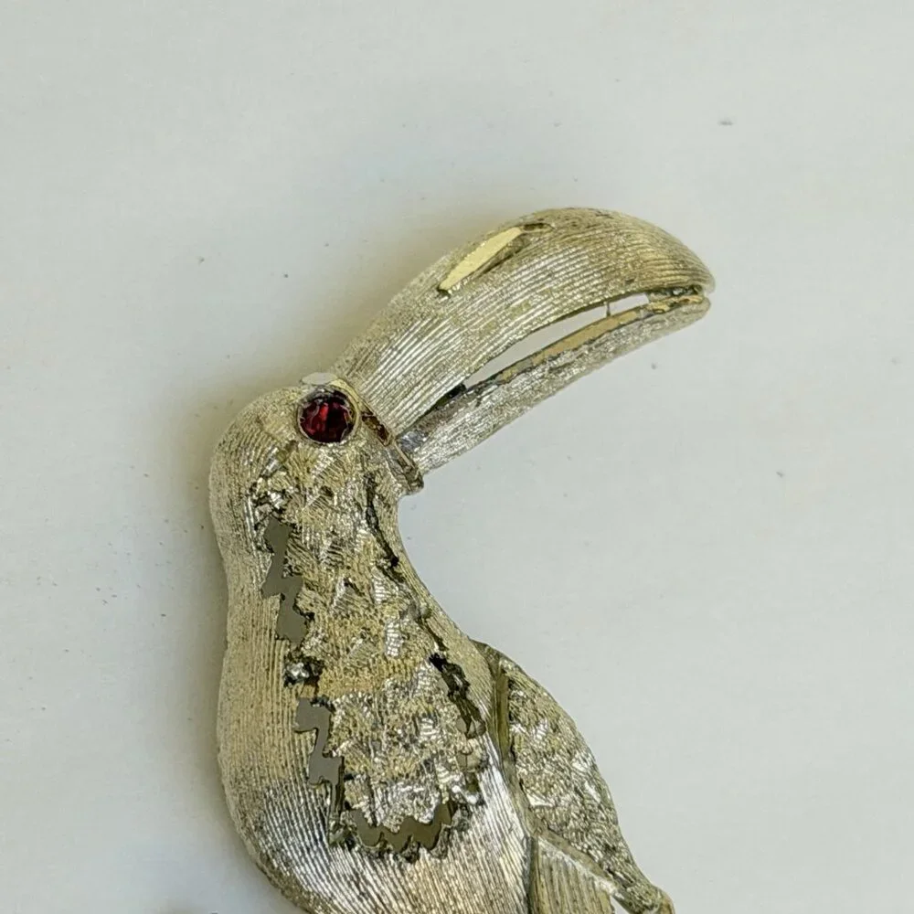 Vintage BSK Crested Toucan Bird Brooch Pin Rhinestone Eye Silver Tone Gift